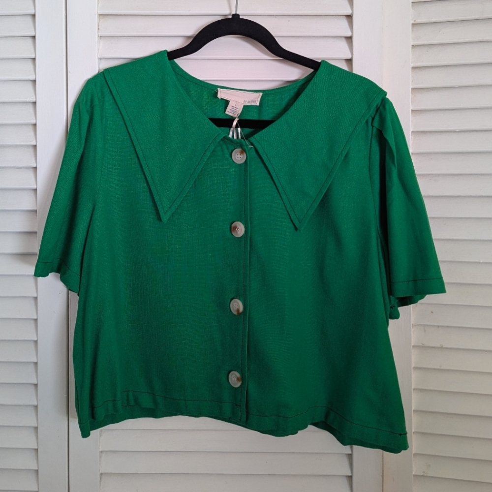 NWT Kelly Green Linen Top